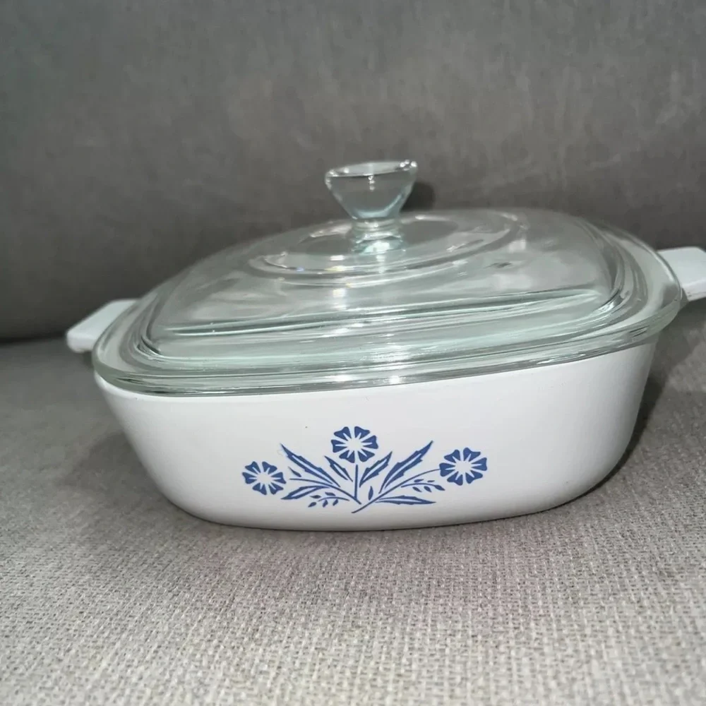 Corning Ware P-1-B  Blue Cornflower 1 Quart Casserole Dish With Lid - Picture 3 of 5